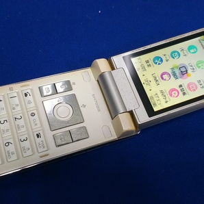 docomo FOMA SH702iS #2 SHARP ガラケー 簡易動作確認&簡易清掃&初期化OK 判定○