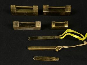 【福蔵】李朝 掛鎖4個 鍵3個付 7点 銅製 民藝 古道具 中国 時代物 