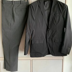 ユニクロ　ジャケット＆パンツ スーツ　Sサイズ
