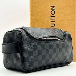 ●高級●LOUIS VUITTON ルイヴィトン トワレポーチ セカンドバッグ クラッチバッグ ビジネス ダミエグラフィット PVC レザー メンズ 黒 紺の画像1