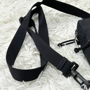 ●極美品●BALENCIAGA バレンシアガ エクスプローラー ボディバッグ ショルダーバッグ 鞄 かばん キャンバス 斜め掛け可 メンズ 黒の画像8