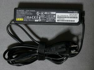  Fujitsu AC adapter 19V/3.42A