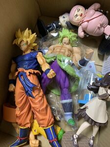 ドラゴンボール 鬼滅の刃 フィギュア詰め合わせ ワンピース ウマ娘 フィギュア セット 一番くじ 等 ジャンク LUNA SEA 本 詰め合わせ 