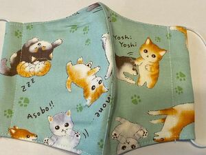 115. 立体マスク　ガーゼマスク　ハンドメイド　犬＆猫　内側4重黄色ドット柄ガーゼ