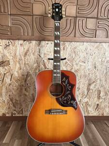 Epiphone Masterbilt Hummingbird with 70's vintage pickguard