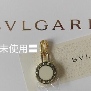 BVLGARIブルガリ両面フルロゴ刻印ゴールド×ホワイトチャーム/ネックレスチェーン