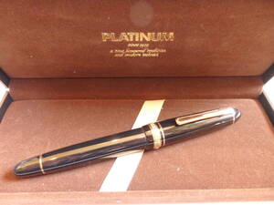 ◆【きれいなお品】プラチナ万年筆　プレジデント　ペン先：18K750ソリッドゴールド M