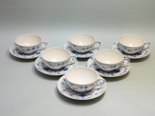 ★★Ensemble de 6 tasses à thé et soucoupes cannelées bleues Royal Copenhagen *1 tasse manquante★AYS25959, vaisselle, Par marque, Copenhague royale