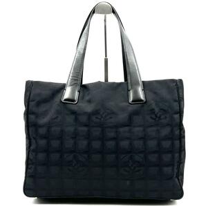 《極美品》シール付 CHANEL シャネル ニュートラベルライン トートバッグMM ココマーク レザー ナイロン A4収納可 8番代 肩掛け ブラックの画像3