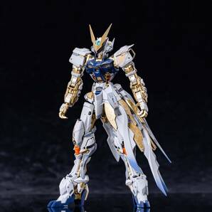 MG1/100 ガンダムアストレイ ゴールドフレーム オリジナルカスタム塗装済み完成品の画像6