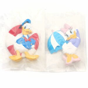  Disney Donald & daisy magnet 2 piece set . Eugene company new goods 