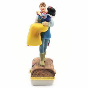 ディズニー 白雪姫と王子 陶器ヒンジボックス 『Snow White and the Prince』 Bradford Exchange社 2014年 個別番号入りの画像2