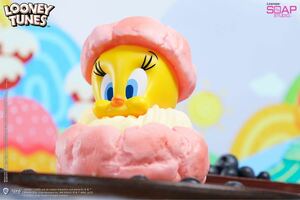 『トゥイーティー』Tweety ソープスタジオ　大人気　ルーニーテューンズ　フィギュア　イチゴシュークリームver. 正規品　国内発送