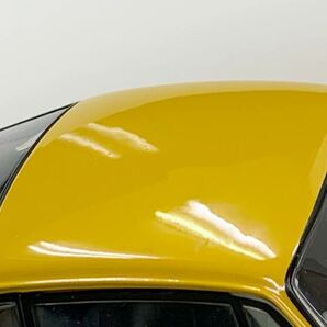 UT models 1/18 PORSCHE 911 GT 訳あり品の画像8