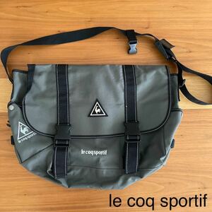 le coq sportif ルコックスポルティフ 大容量　ショルダーバッグメッセンジャーバッグ 