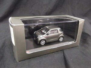 KYOSHO/京商 1/43 TOYOTA/トヨタ IQ 2009 Bronze Mica Metallic/ブロンズマイカメタリック J-Collection JC60004BM/60サイズ