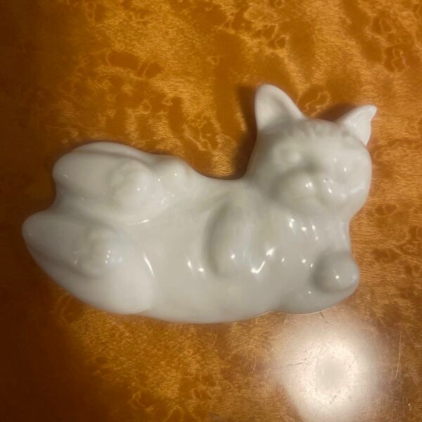 アフタヌーンティーリビング　猫　箸置き　cats HX52レスト　白 ナイフレスト