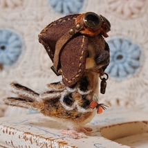 ハンドメイド...*＊スズメちゃん＆飛行帽＆ゴーグル＆蝶　羊毛フェルト 鳥bird野鳥 ミニチュアレザークラフト 本革＊*_画像3