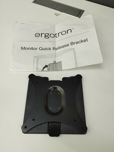 0604y0222 ERGOTRON エルゴトロン クイックリリース ブラケット 15.9kgまで VESA規格対応 60-589-060