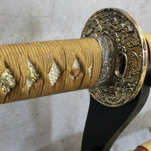 【文明館】模造刀 大小拵え 台付き 時代物 工芸品 日本刀剣武具 床の間飾り カ68の画像5