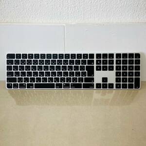 Apple Magic keyboard with Touch ID 　A2520 　本体のみ　i17982　80サイズ発送　