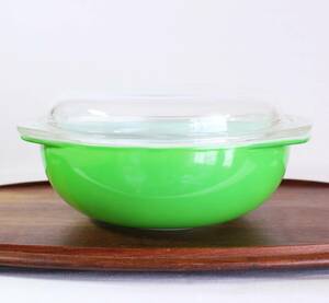 [ free shipping ]# Old Pyrex Pyrex Pyrex green green cover attaching . Serow ru America made USA large size ④