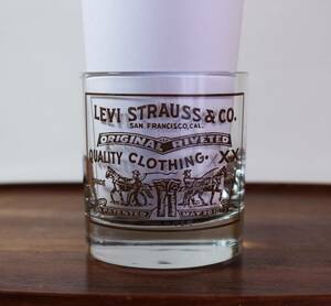 【ゆうパック 送料無料】美品 □ LEVI’S リーバイス WHISKEY ウィスキーグラス タンブラー ロックグラス ブラウンドプリント 70s 80s 