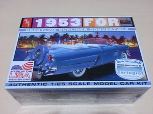 AMT 1/25 フォード クレストライン 1953 サンライナー コンバーチブル　Ford Crestline Sunliner Convertible amt 1026　