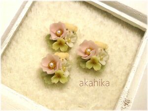 akahika*樹脂粘土花パーツ*ちびくまブーケ・アネモネと小花・ピンク