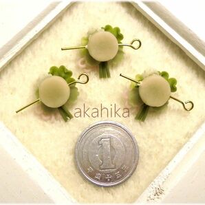 akahika*樹脂粘土花パーツ*ブーケ・花束・四葉のクローバーと小花・ピンクの画像3