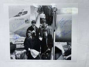 * Beatles 4 человек. с автографом фотография COA приложен 