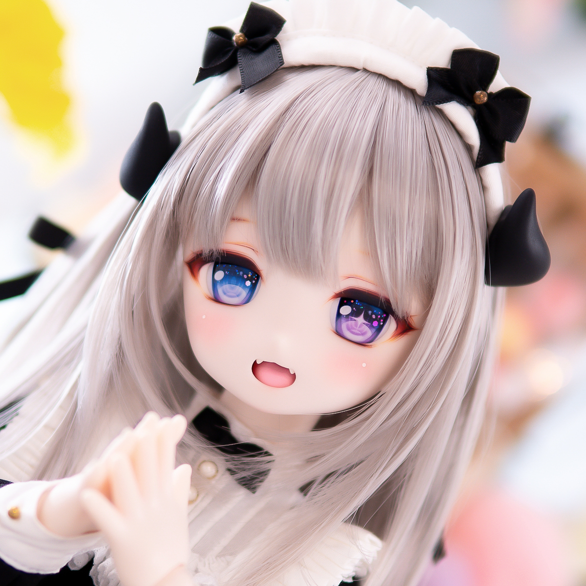 [sarara] DDH-27 Semi-white skin soft vinyl custom head + 3 types of resin eyes + horn parts + tongue parts, doll, character doll, dollfie dream, parts