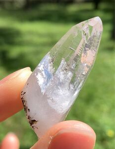 パキスタン産　水晶　スカルドゥ　ハシュピクォーツ　原石　ポイント　レインボー