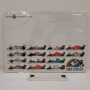 タミヤ模型 プラモデル F1グランプリ 下敷き 1966～1991年 レーシングカー 非売品 当時物 タミヤバッジ付き タミヤ 田宮模型の画像4