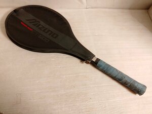  Mizuno. racket 