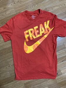 Nike Freak T-Shirt Size L