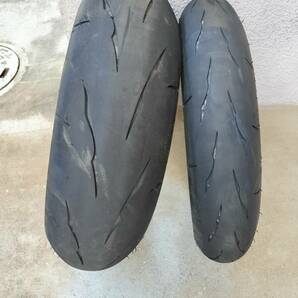 中古MCタイヤ前後 BRIDGESTONE BATTLAX RS11 120/70ZR17 190/55ZR17 ブリヂストン バトラックス ◆走行距離2000km程度◆サーキット未使用◆の画像1