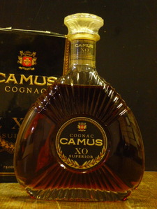 CAMUS 「XO」 ”SUPERIOR” COGNAC カミュ XO 35cl 40%vol（ハーフ）ボルドリ・グランドシャンパーニュ地区原酒 　 CAMUS XO S-0319-A