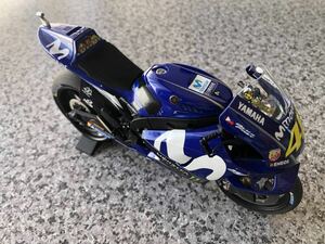 【中古】ミニチャンプス 1/12 モビスターヤマハ YZR M-1 2018 ロッシ