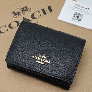 新作　新品　COACH　折り財布　３つ折り財布　レディース