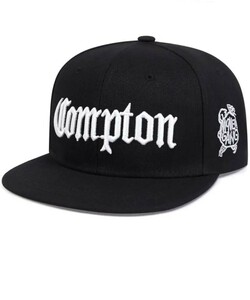 【フラットキャップ】刺繍キャップ ／Compton×黒☆新品未使用☆男女兼用　格安出品　ストリートスタイル　帽子 キャップ 男女兼用 野球帽