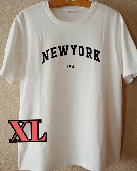 【XLサイズ】新品　ホワイト　Tシャツ《New York》シンプル　グラフィックT 半袖Tシャツ