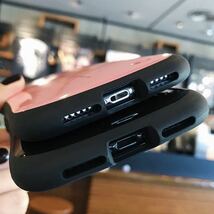 ホワイト　送料無料　箱付き　iPhone7/8用 ケース　iFace First Class ハードケース アイフォン 耐衝撃 落下防止 ストラップ穴付き_画像3