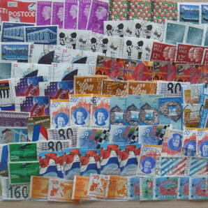 ★外国切手・海外切手★１１０枚★使用済切手・消印付き切手★中型切手★Bの画像3