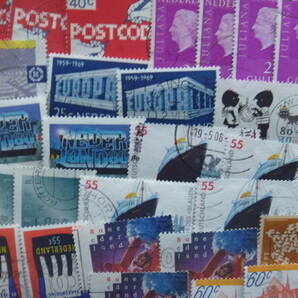 ★外国切手・海外切手★１１０枚★使用済切手・消印付き切手★中型切手★Bの画像4