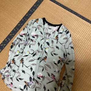 新品同様★ ZARA BASIC ザラベーシック★とろみ生地シャツ ブラウス★サイズＭの画像2