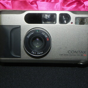 ☆CONTAX T2 チタンフィルムカメラ Carl Zeiss Sonnar 2.8/3.8 元箱・取扱説明書・ストラップ付の画像2