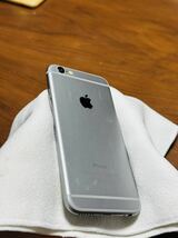 動作品　Apple iPhone6 64GB au スペースグレイ　_画像6