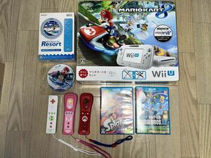 Wii U本体、マリオカート8セット。Wiiリモコンのマリオ、ピーチ、ヨッシーの3本、ソフトのセット！