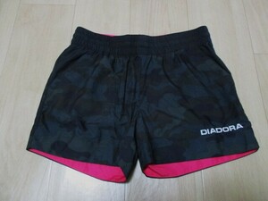 DIADORA・カモフラ柄ショートパンツ・サイズM